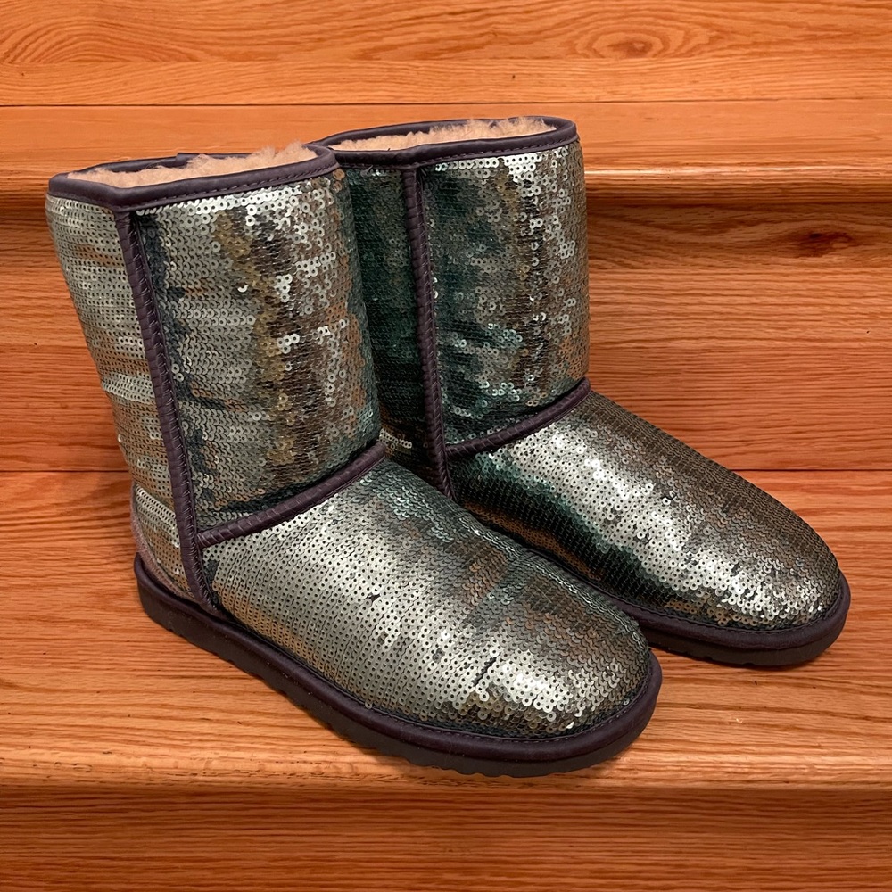 UGG Classic Short Sequin Bling Sparkle Boots Mint Green Size 8
